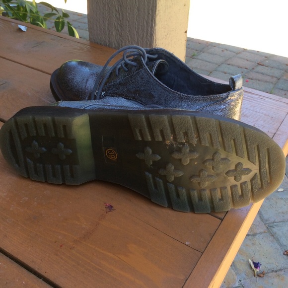 Coolway shoes, silver tie up loafers Sz 39 - Picture 6 of 6